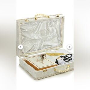 Thermo White Holy Quran with Pearl Case, Velvet Covered